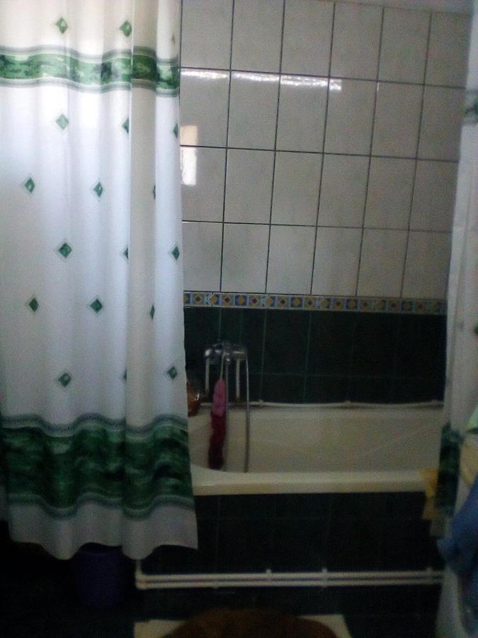 Отель Bezdead House Hub Экстерьер фото