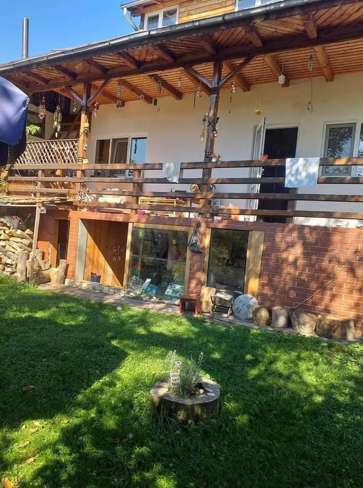 Отель Bezdead House Hub Экстерьер фото